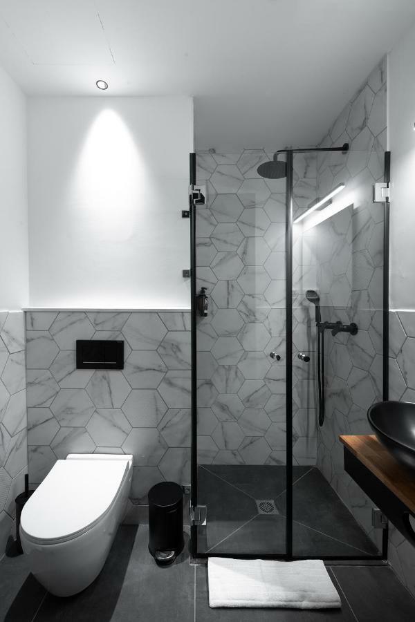 Isla Tel Aviv Hostel Екстериор снимка